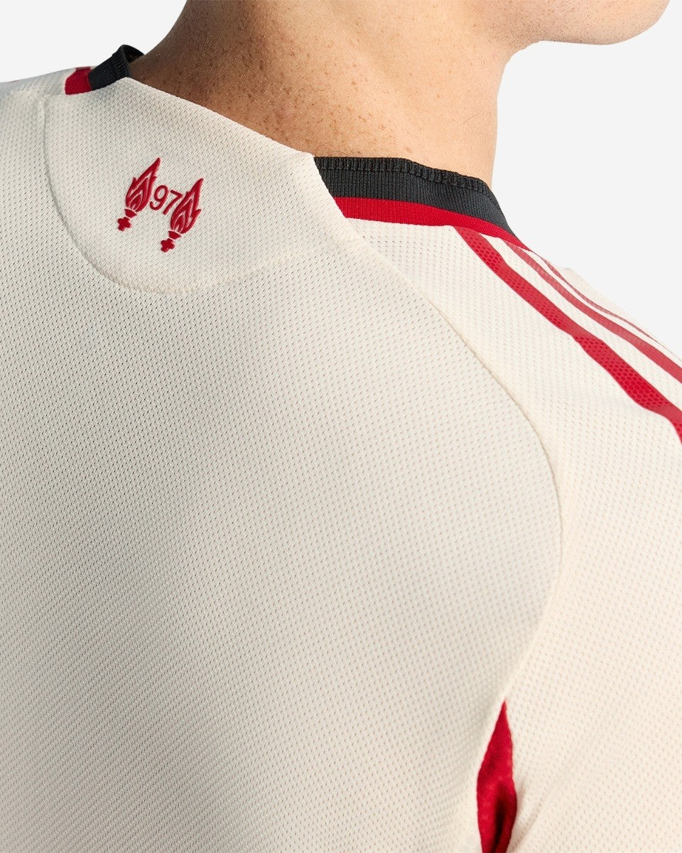 Liverpool Visitante 24/25