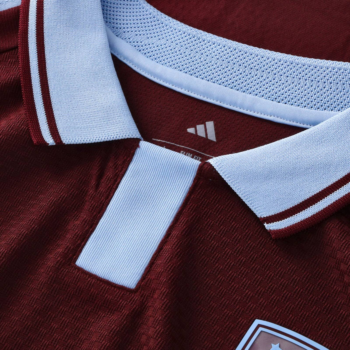 Maillot Aston Villa Domicile 26/27 - détail 1