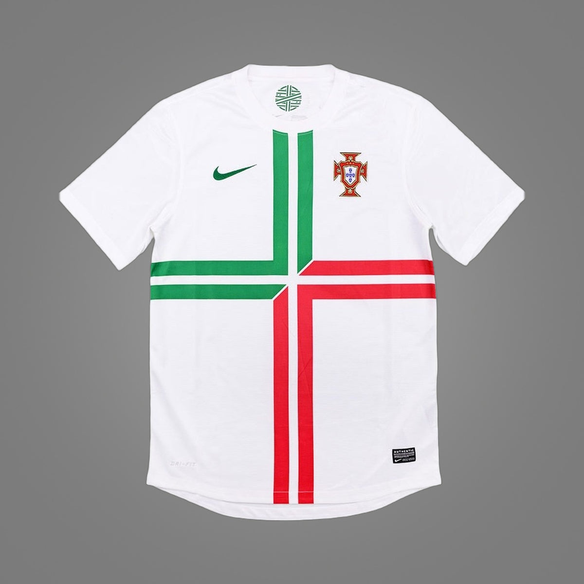 Maillot rétro Portugal Extérieur 2012 - face avant