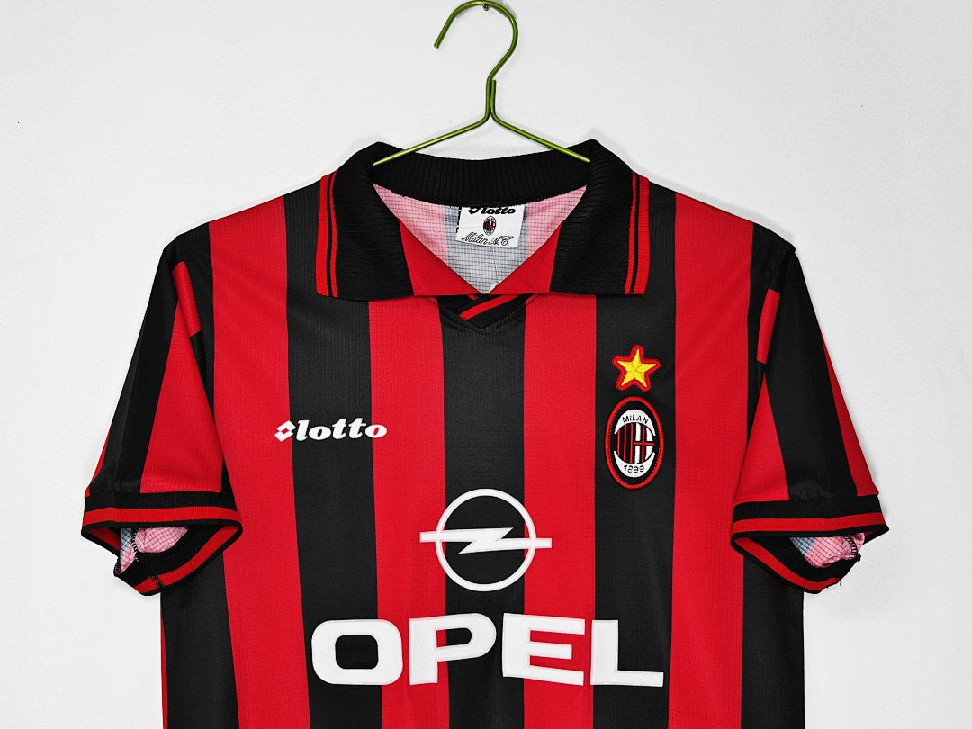 Maillot rétro AC Milan Domicile 1997/98 - détail 1