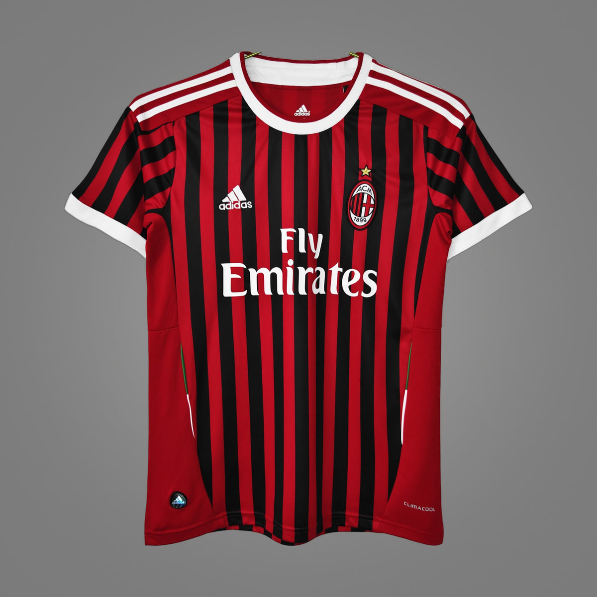 Maillot rétro AC Milan Domicile 2011/12 - face avant