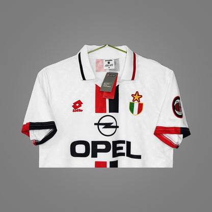 Maillot rétro AC Milan Extérieur 1996/97 - face avant