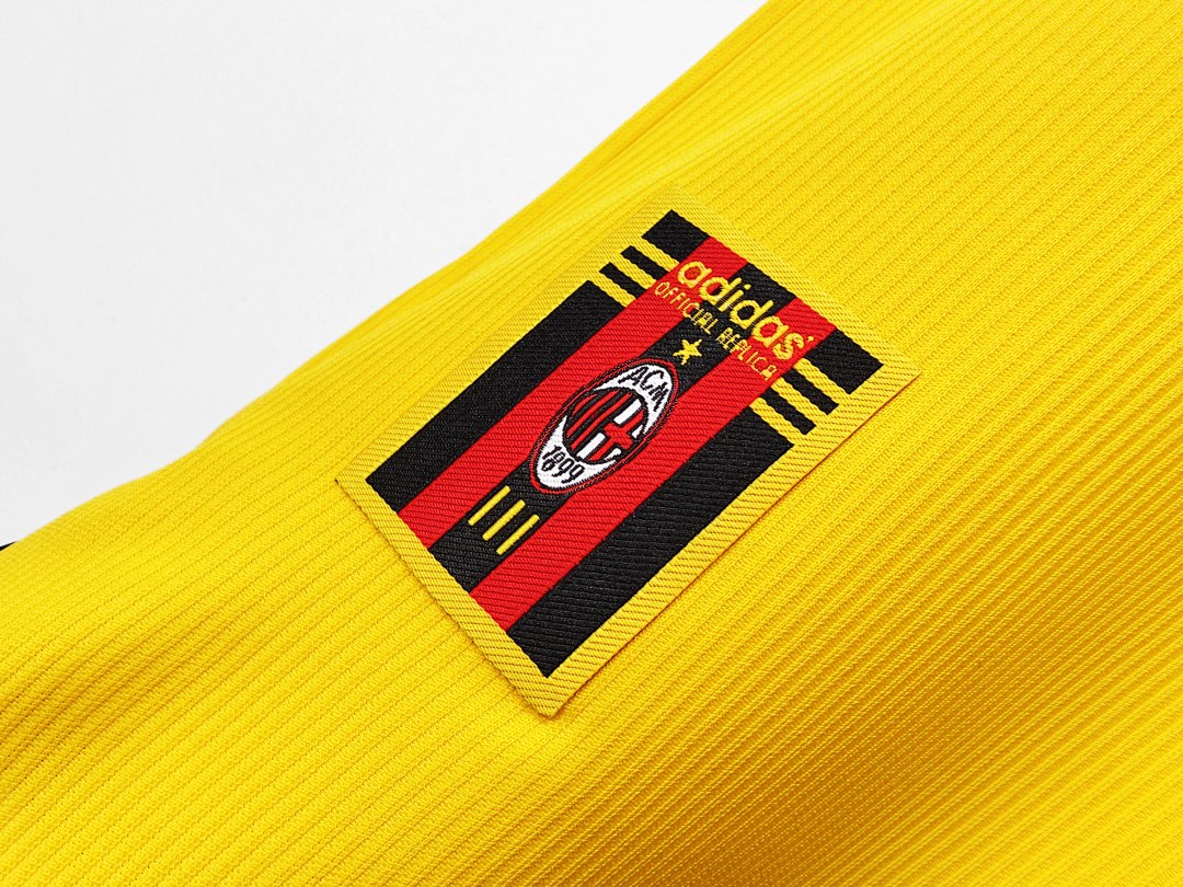 Maillot rétro AC Milan Extérieur 1999/00 - détail 1