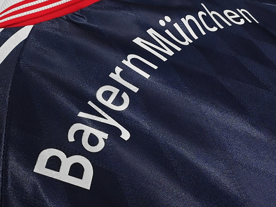 Maillot rétro Bayern Munich Domicile 1997/99 Manches Longues - détail 1