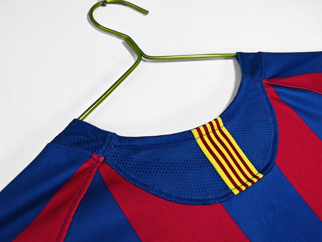 Maillot rétro FC Barcelone Domicile Ligue des champions 2005/06 Manches Longues - détail 2