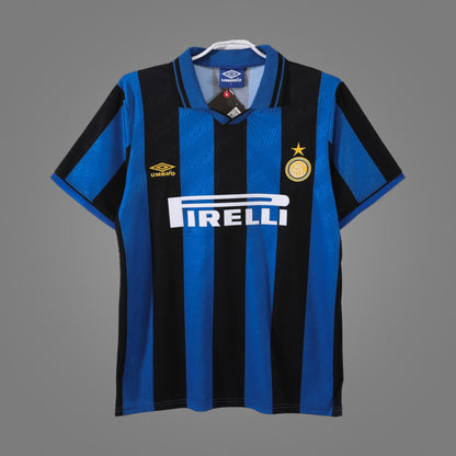 Maillot rétro Inter Milan Domicile 1995/96 - face avant