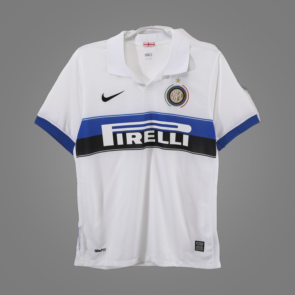 Maillot rétro Inter Milan Extérieur 2009/10 - face avant