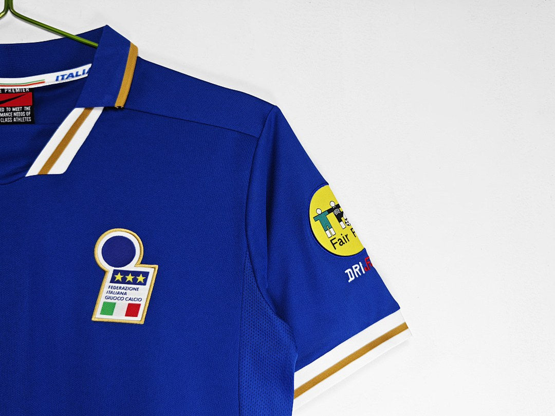 Maillot rétro Italie Domicile 1996 - détail 1