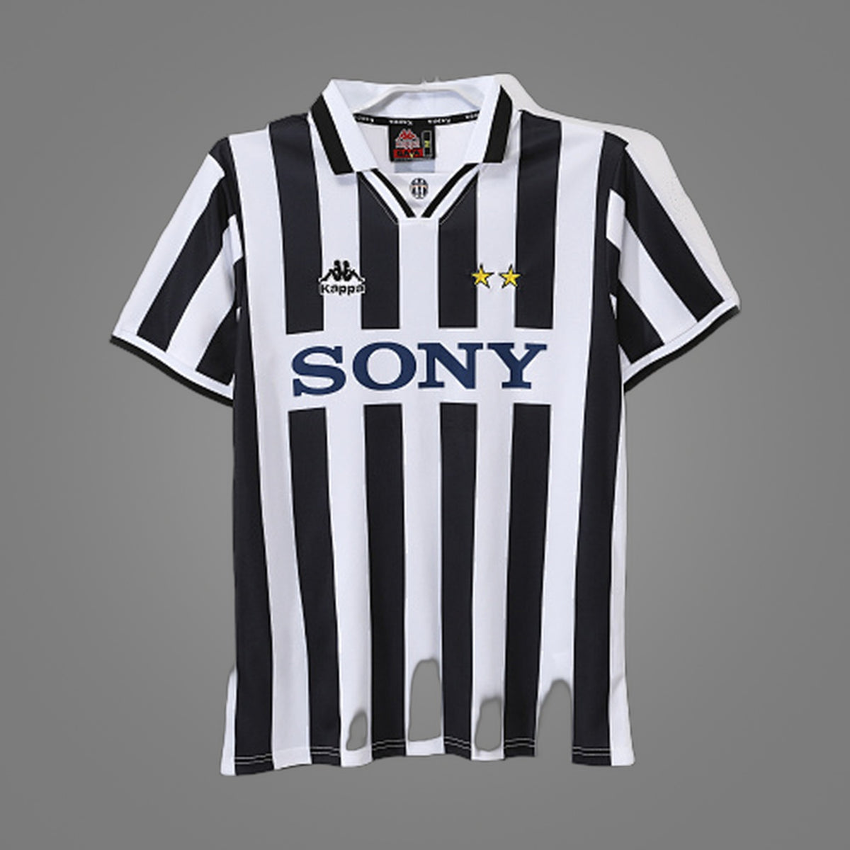 Maillot rétro Juventus Domicile 1995/97 - face avant