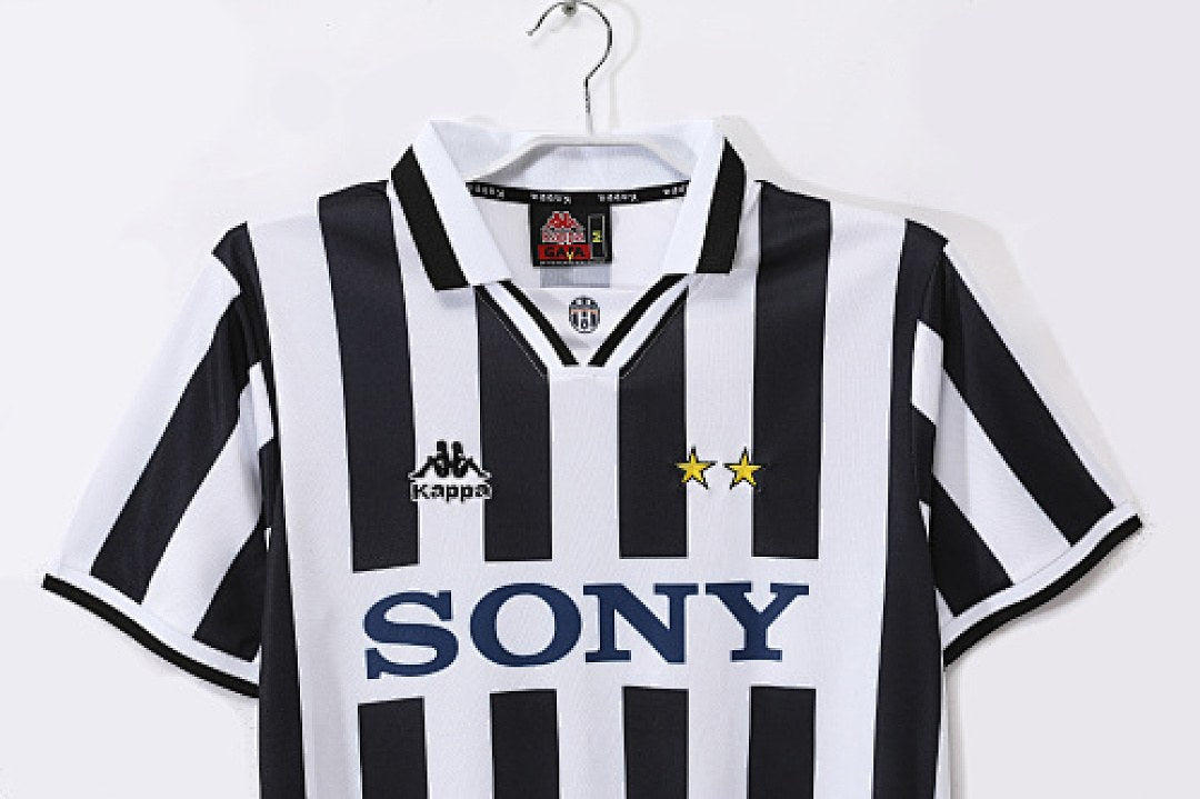 Maillot rétro Juventus Domicile 1995/97 - détail 2