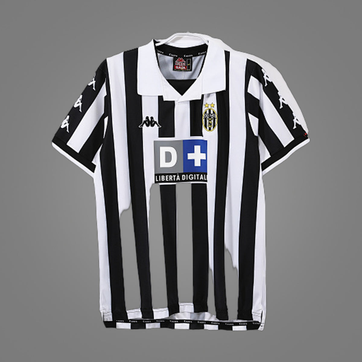 Maillot rétro Juventus Domicile 1999/00 - face avant