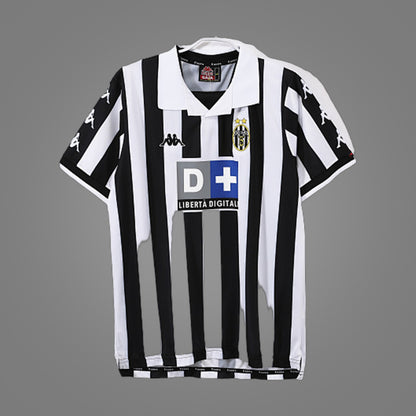 Maillot rétro Juventus Domicile 1999/00 - face avant