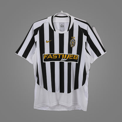 Maillot rétro Juventus Domicile 2003/04 - face avant