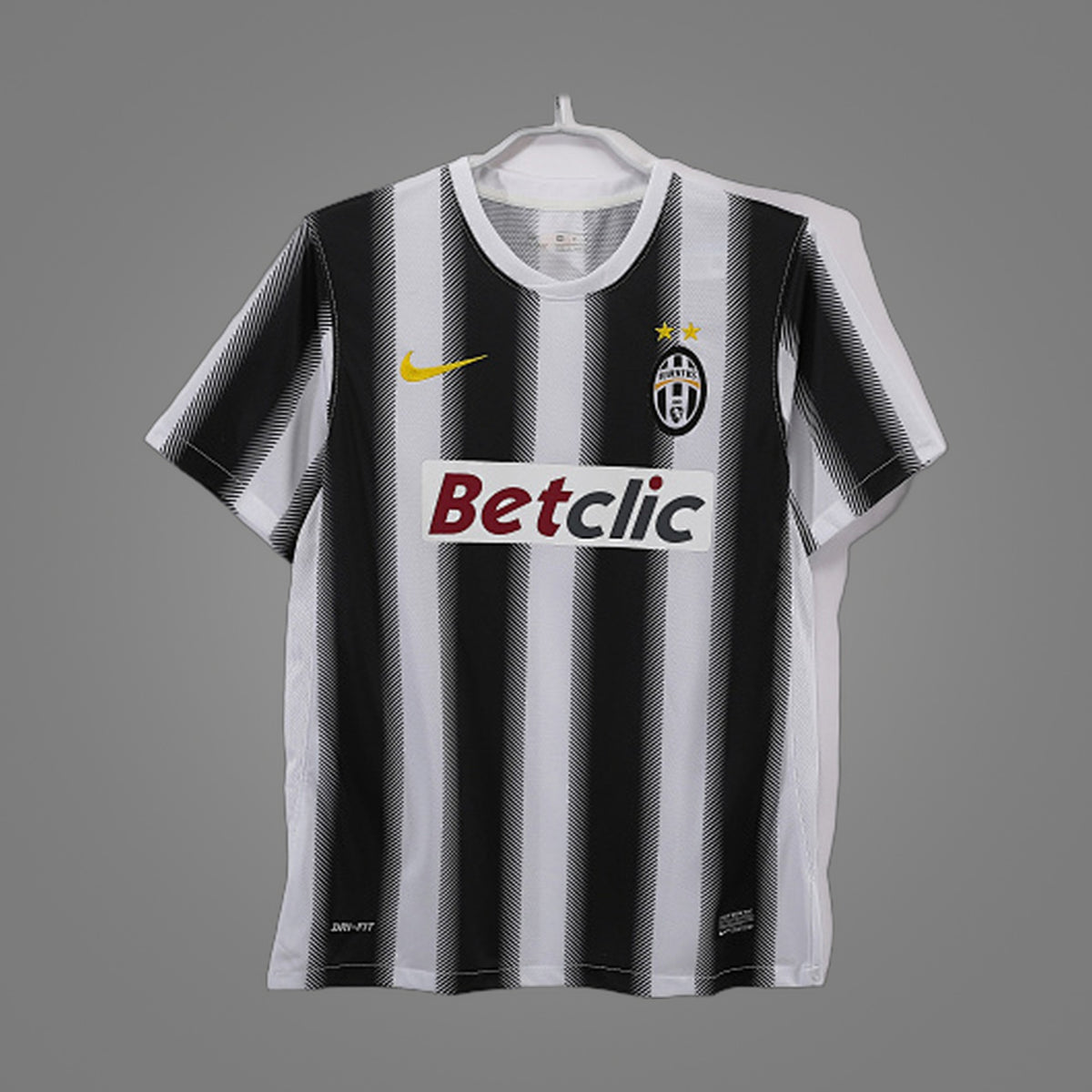 Maillot rétro Juventus Domicile 2011/12 - face avant