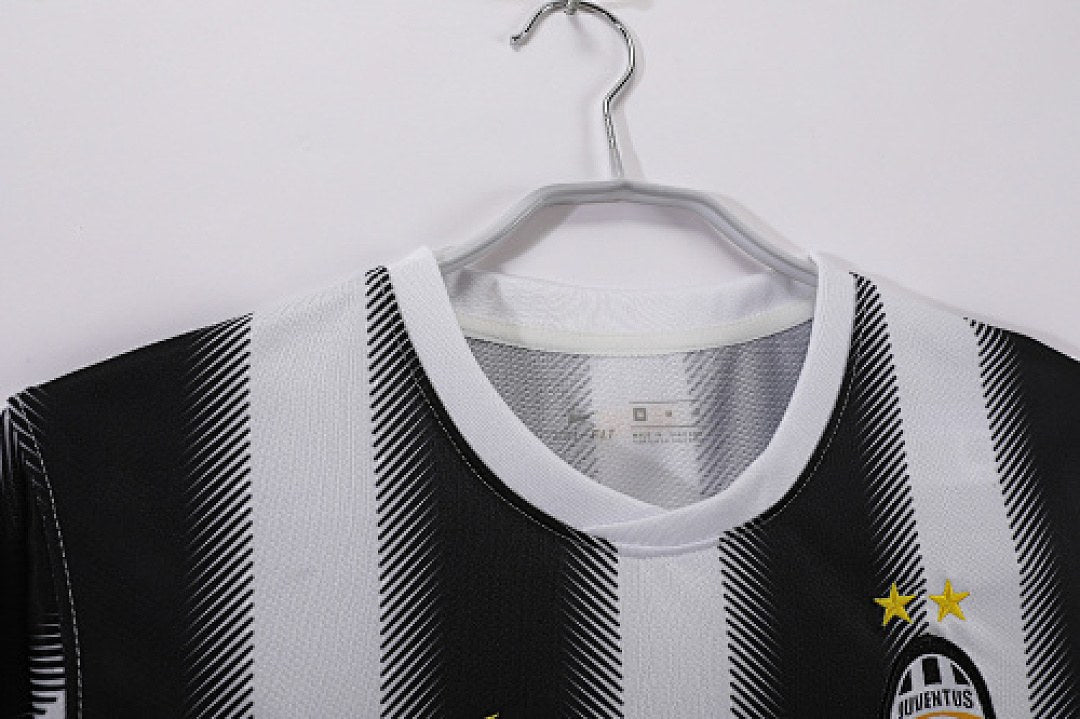 Maillot rétro Juventus Domicile 2011/12 - détail 2