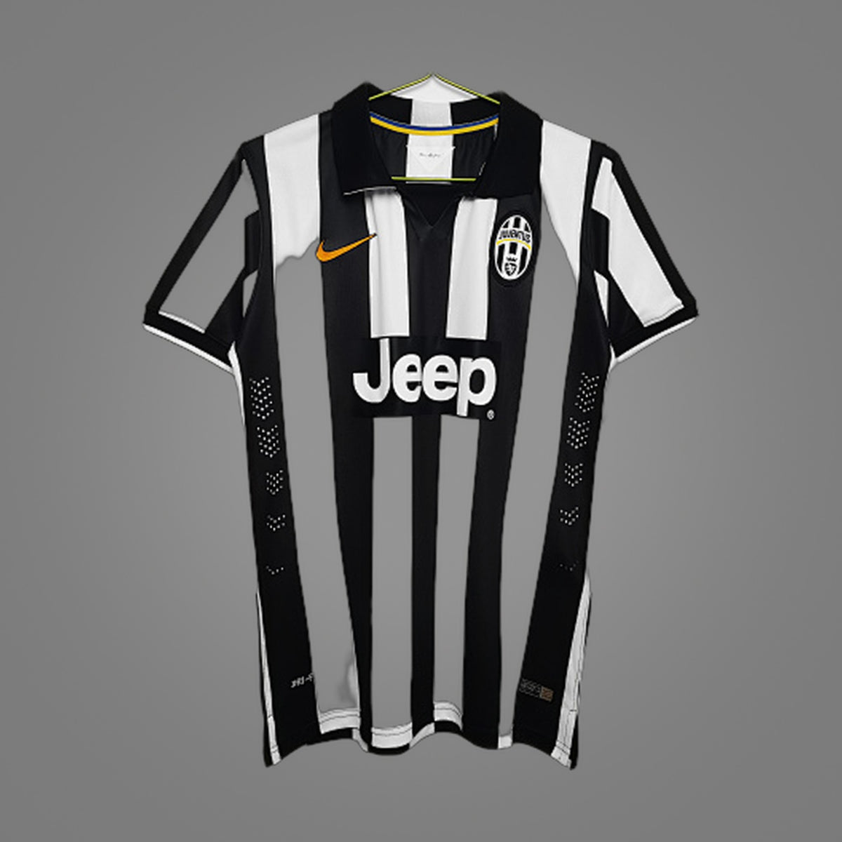 Maillot rétro Juventus Domicile 2014/15 - face avant