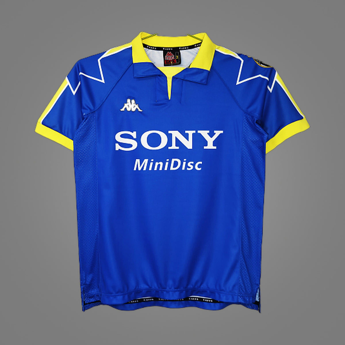 Maillot rétro Juventus Extérieur 1997/98 - face avant