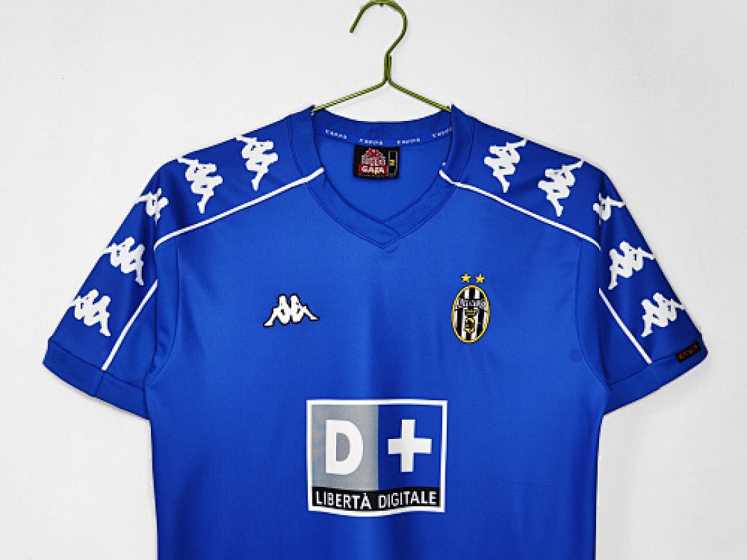 Maillot rétro Juventus Extérieur 1999/00 - détail 2