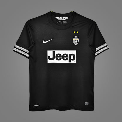 Maillot rétro Juventus Extérieur 2012/13 - face avant