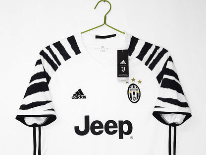 Maillot rétro Juventus Third blanc 2016/17 - détail 2