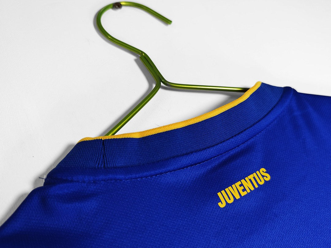 Maillot rétro Juventus Third bleu 2014/15 - détail 3