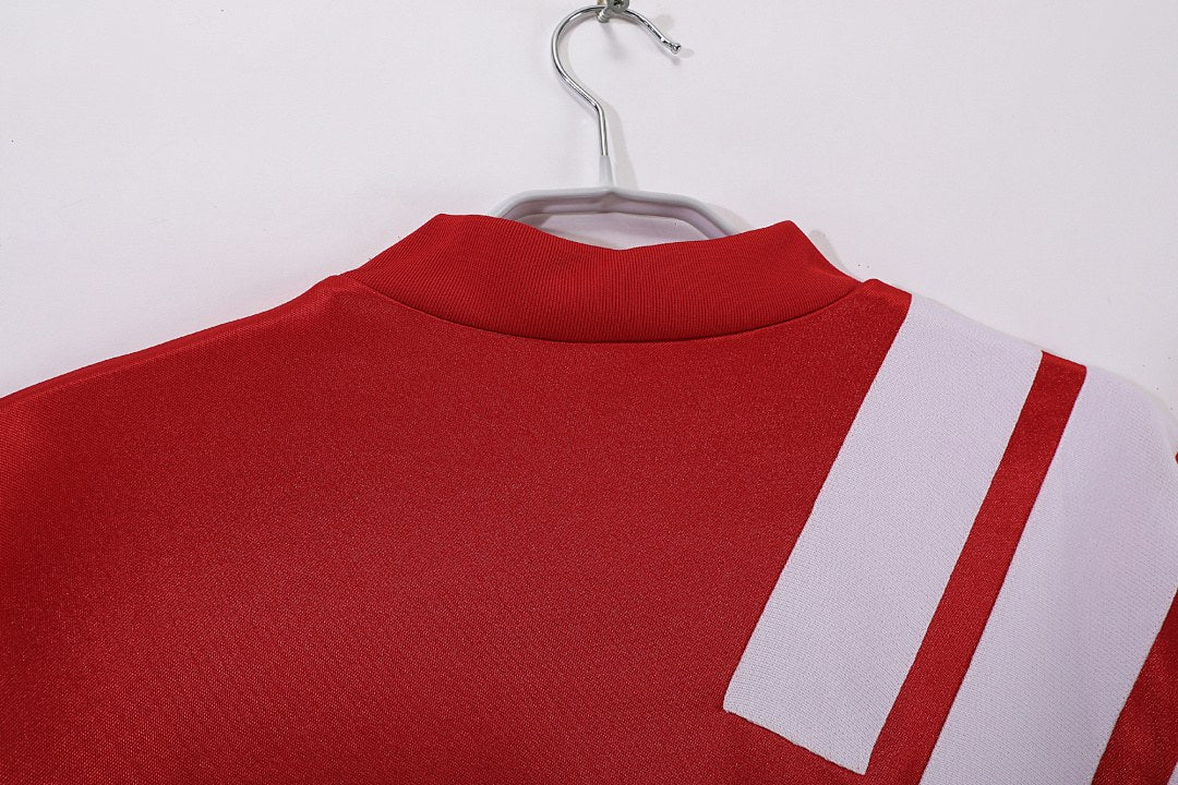 Maillot rétro Liverpool Domicile 1992/93 - détail 1