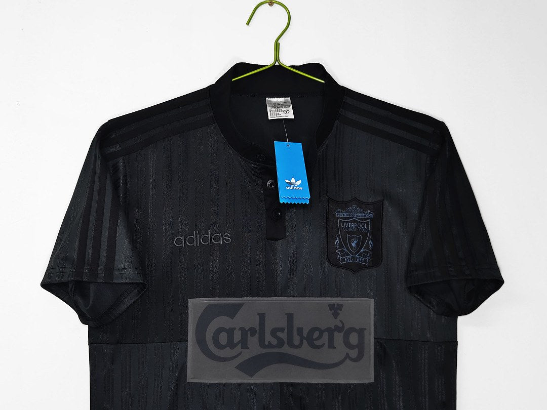 Maillot rétro Liverpool Noir Édition spéciale 1995/96 - détail 1