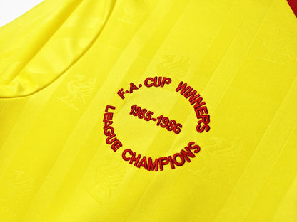 Maillot rétro Liverpool Third jaune 1985/86 - détail 2