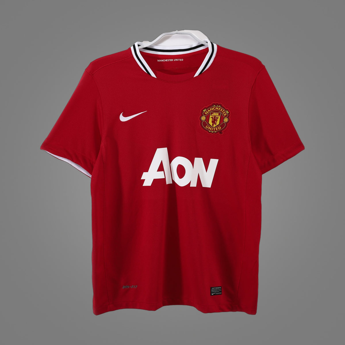 Maillot rétro Manchester United Domicile 2011/12 - face avant