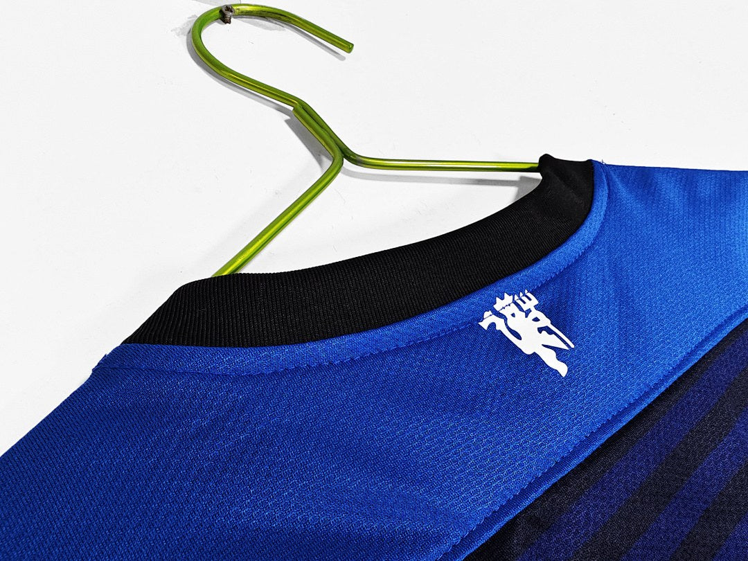 Maillot rétro Manchester United Extérieur 2011/12 - détail 2