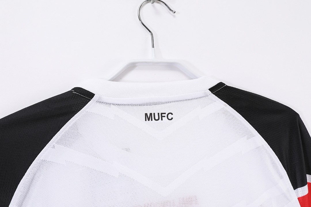 Maillot rétro Manchester United Extérieur Ligue des champions 2010/11 Manches Longues - détail 2