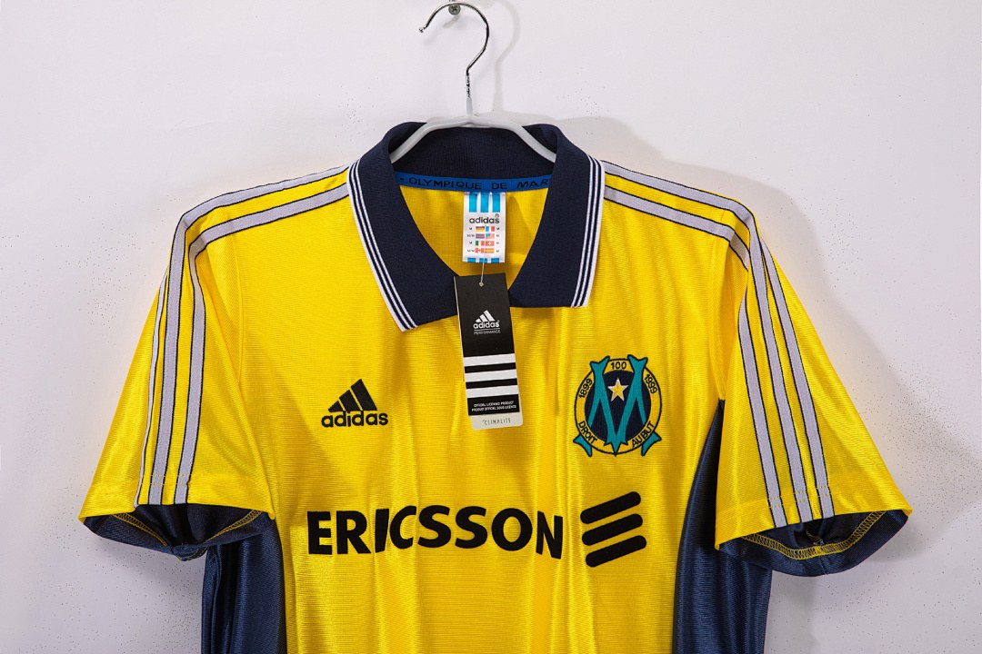 Maillot rétro Olympique de Marseille Third doré 1998/99 - détail 3