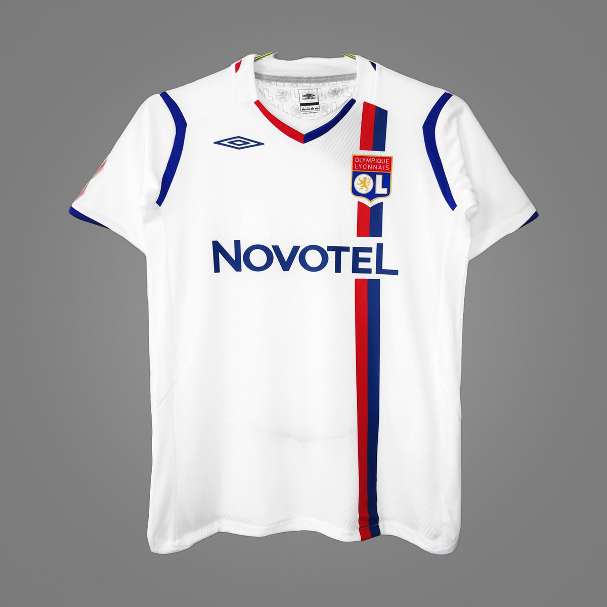 Maillot rétro Olympique Lyonnais Domicile 2008/09 - face avant