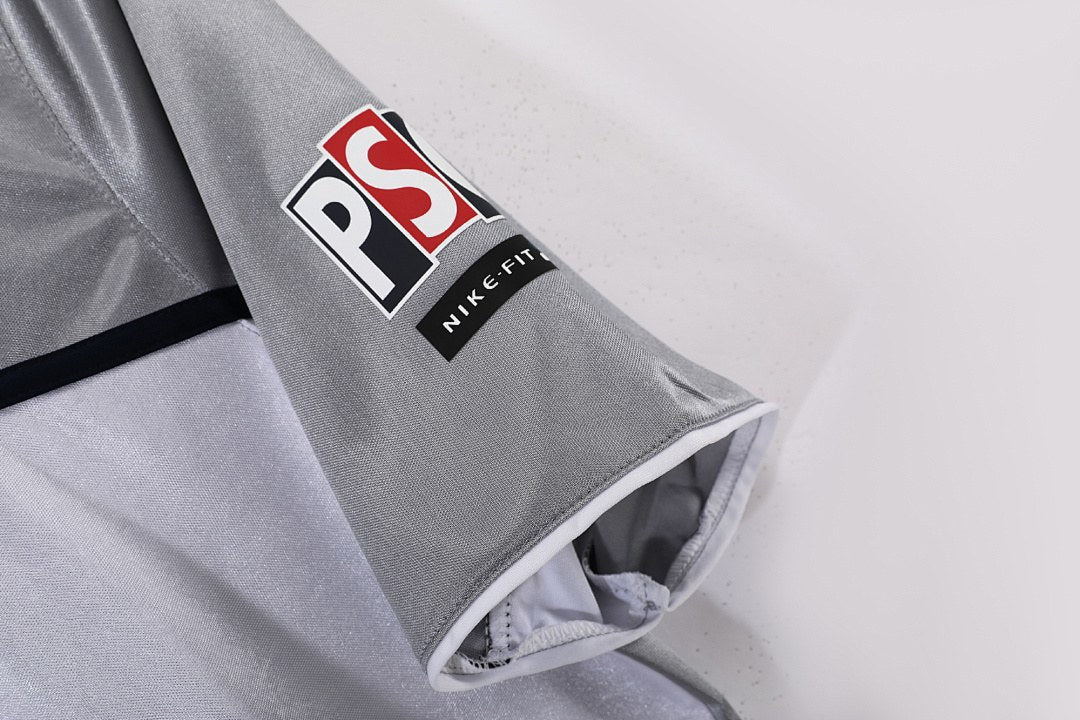 Maillot rétro Paris Saint-Germain Extérieur 2000/01 - détail 2