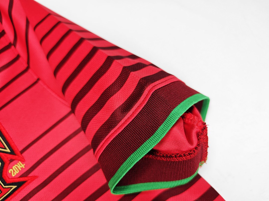 Maillot rétro Portugal Domicile 2014 - détail 2