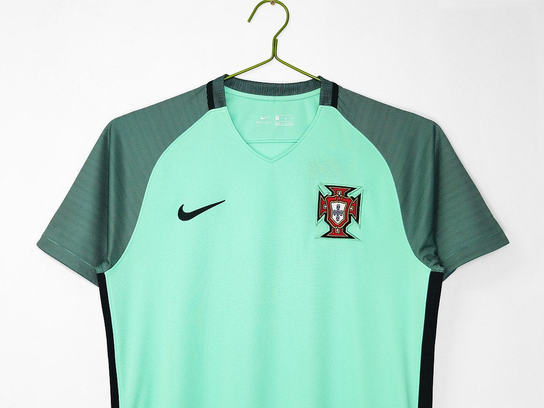 Maillot rétro Portugal Extérieur 2016 - détail 3