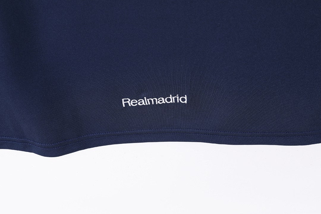 Maillot rétro Real Madrid Extérieur 2005/06 Manches Longues - détail 1