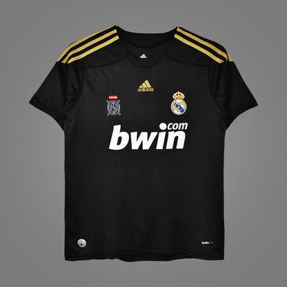 Maillot rétro Real Madrid Extérieur 2009/10 - face avant