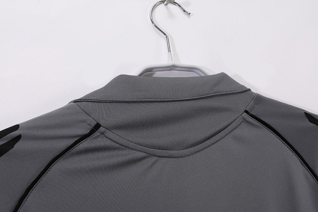 Maillot rétro Real Madrid Third gris 2005/06 - détail 2